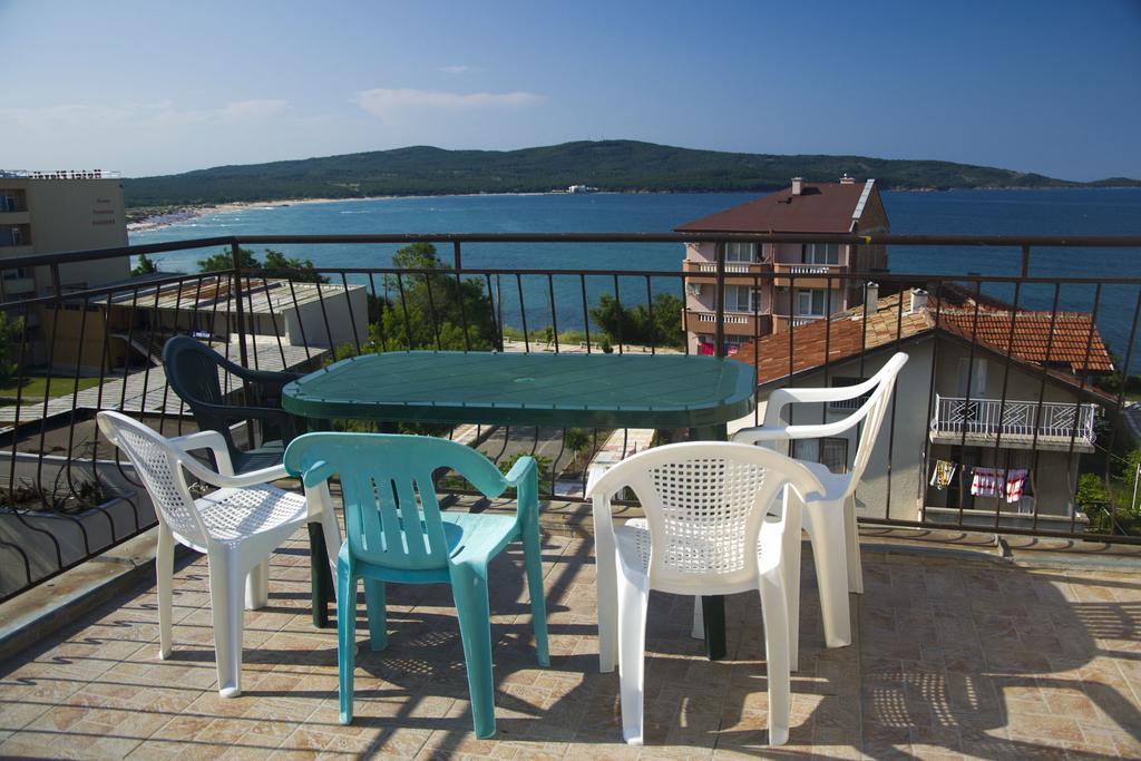 Paunovi Guest House Primorsko Extérieur photo
