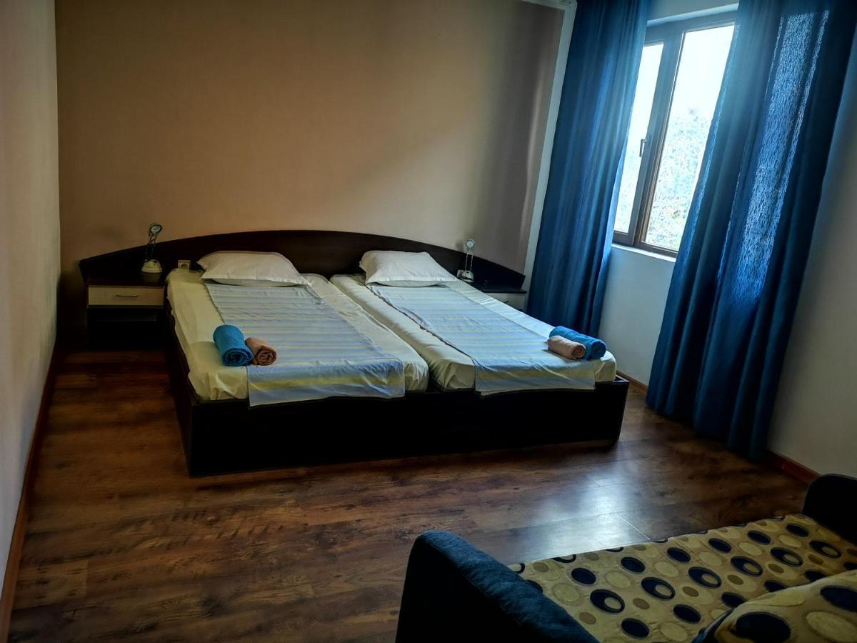 Paunovi Guest House Primorsko Extérieur photo