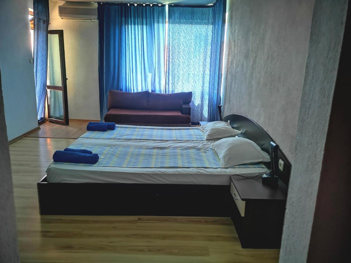 Paunovi Guest House Primorsko Extérieur photo