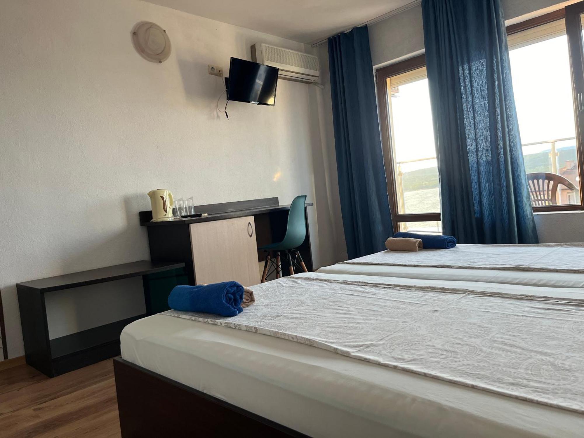 Paunovi Guest House Primorsko Extérieur photo