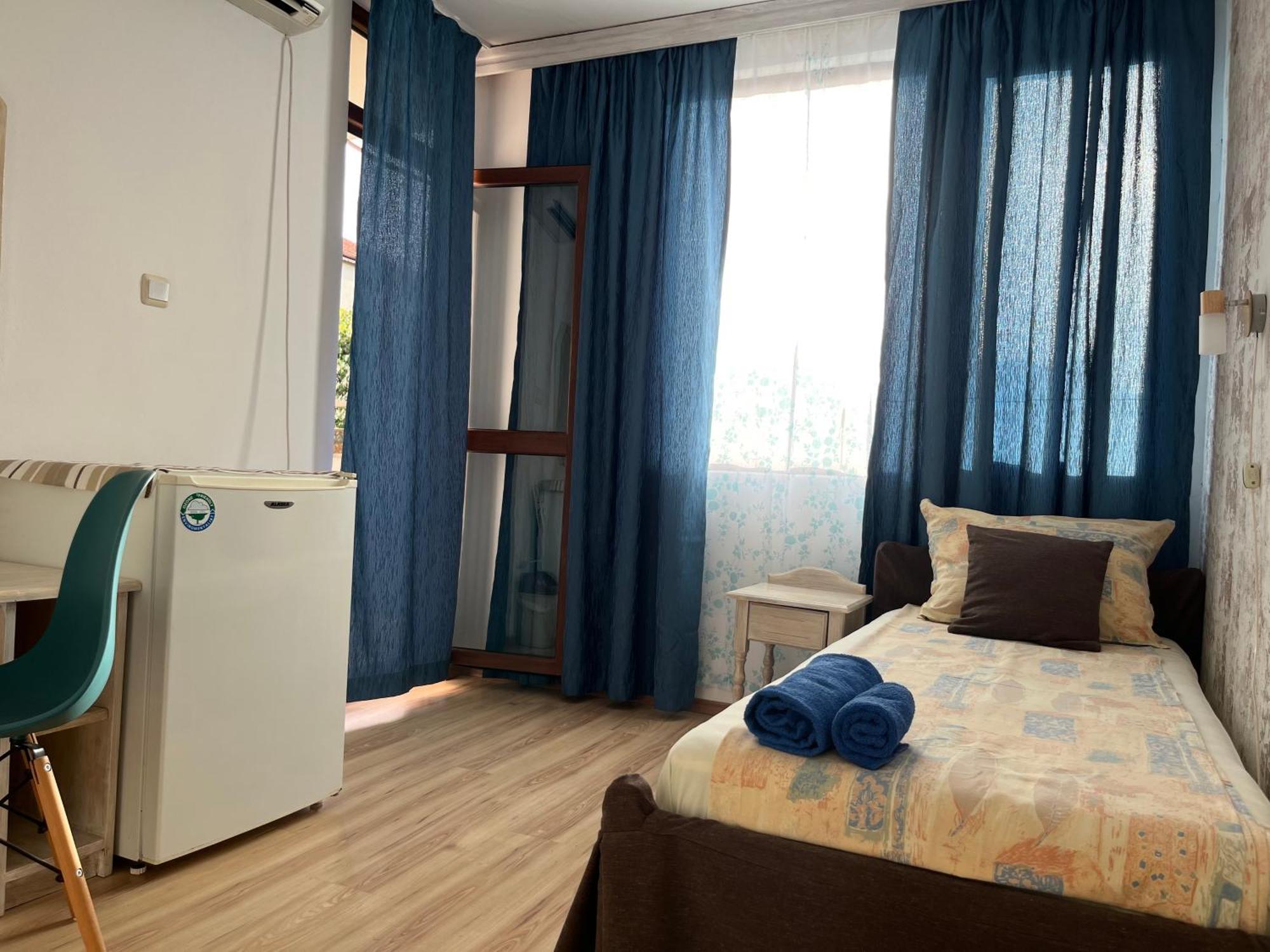 Paunovi Guest House Primorsko Extérieur photo